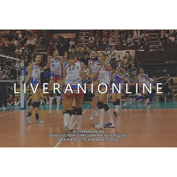 Final Four CEV Indesit Champions League Pallavolo Femminile Cannes (FRA) 4-04-2010 Foppapedretti Bergamo (ITA) - FenerbahceAcibadem Istanbul (TUR) finale per il 1° posto nella foto: Francesca Piccinini (Foppapedretti Bergamo) con il numero 12 di spalle ha appena realizzato il punto decisivo che da la vittoria alla sua squadra foto Garavaglia - ag. Aldo Liverani sas