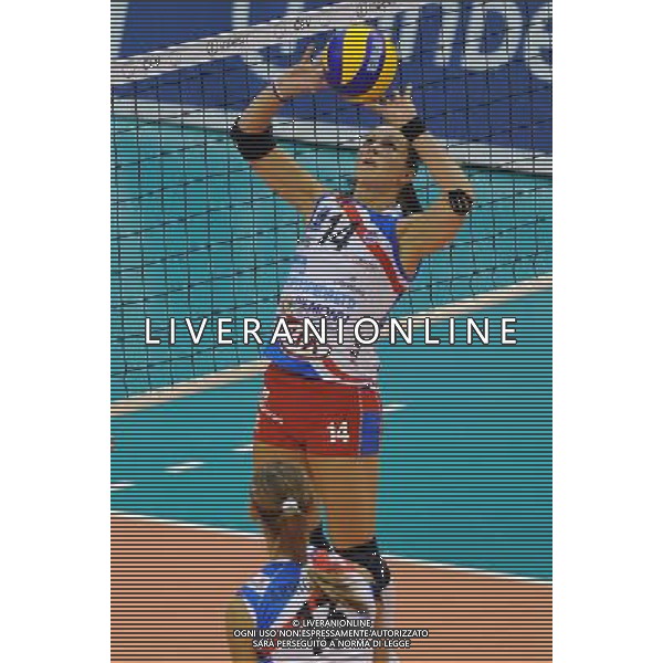 Final Four CEV Indesit Champions League Pallavolo Femminile Cannes (FRA) 4-04-2010 Foppapedretti Bergamo (ITA) - FenerbahceAcibadem Istanbul (TUR) finale per il 1° posto nella foto: Eleonora Lo Bianco (Foppapedretti Bergamo) foto Garavaglia - ag. Aldo Liverani sas