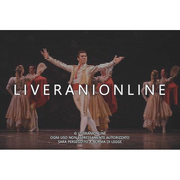 Ballet Nacional De Cuba perform scenes of Act I and Act III from Don Quixote part of the Magia De La Danza at the London Coliseum. /Agenzia Aldo Liverani Sas - ITALY ONLY - IL BALLETTO NAZIONALE DI CUBA DURANTE UNA SCENA DEL 1¡ E 3¡ ATTO DEL DON CHISCIOTTE A LONDRA