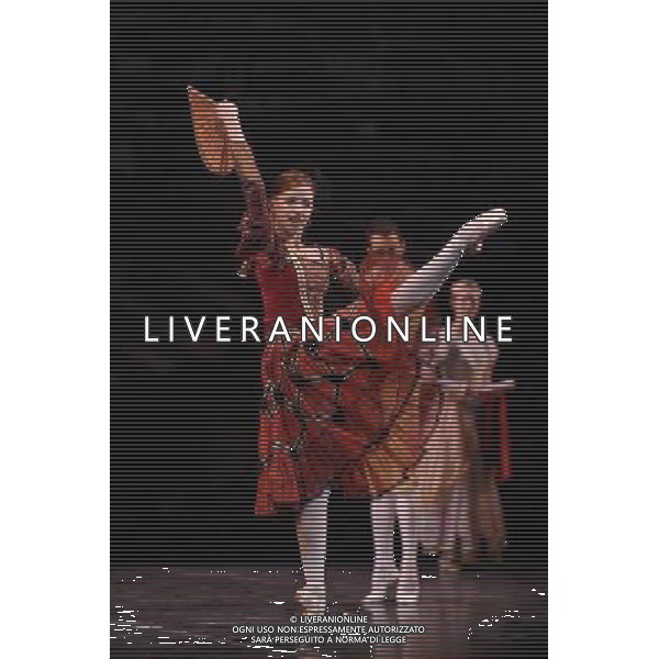 Ballet Nacional De Cuba perform scenes of Act I and Act III from Don Quixote part of the Magia De La Danza at the London Coliseum. /Agenzia Aldo Liverani Sas - ITALY ONLY - IL BALLETTO NAZIONALE DI CUBA DURANTE UNA SCENA DEL 1¡ E 3¡ ATTO DEL DON CHISCIOTTE A LONDRA