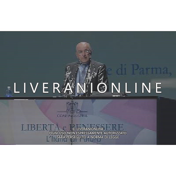 FIERE DI PARMA 09/04/2010 PER I 100 ANNI DI CONFINDUSTRIA, CONVEGNO: \'LIBERTA\' E BENESSERE. L\' ITALIA AL FUTURO\' NELLA FOTO JOAQUIM ALMUNIA COMMISSARIO EUROPEO ALLA CONCORRENZA © ROMANO/AGENZIA ALDO LIVERANI SAS