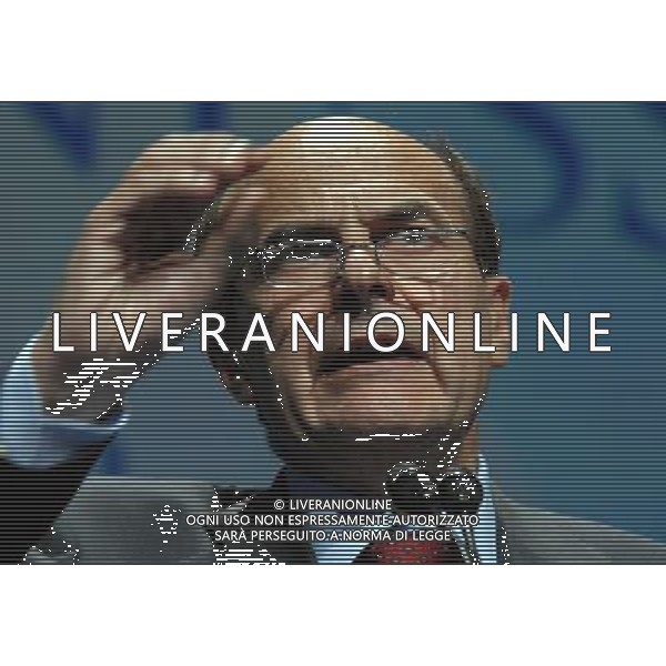 FIERE DI PARMA 09/04/2010 PER I 100 ANNI DI CONFINDUSTRIA, CONVEGNO: \'LIBERTA\' E BENESSERE. L\' ITALIA AL FUTURO\' NELLA FOTO PIER LUIGI BERSANI © ROMANO/AGENZIA ALDO LIVERANI SAS