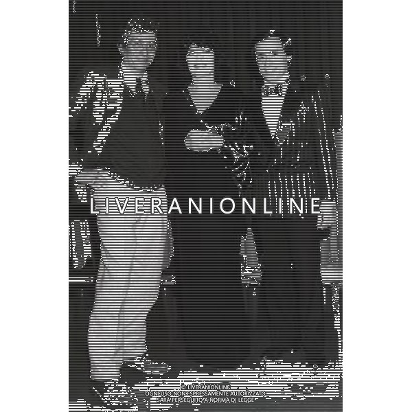 ARCHIVIO PERSONAGGI Paolo Mosca (Pallanza, 20 ottobre 1943) e\' un cantante, giornalista, conduttore televisivo e scrittore italiano. nella foto Paolo Mosca Juliette Greco ph.archivio ALDO LIVERANI