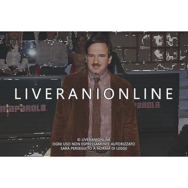 TRASMISSIONE TV: \' L\'ULTIMA PAROLA\' TITOLO DELLA PUNTATA: CHIAGNE E... In Lombardia, quattrocento sindaci consegnano la fascia tricolore perché non hanno soldi. In Sicilia si assumono altri dipendenti pubblici: per fare cosa? In Veneto i piccoli imprenditori si suicidano A Napoli c\'è chi fa l\'elogio dell\'ammuina. Nord e Sud si dividono sui soldi e sulle colpe della politica. nella foto: Luca Telese (Il Fatto Quotidiano) foto Antonio Sorano - Ag. Aldo Liverani sas