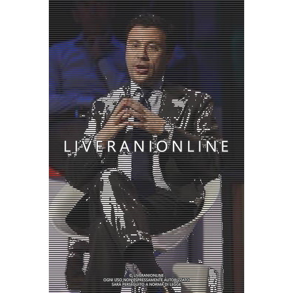 TRASMISSIONE TV: \' L\'ULTIMA PAROLA\' TITOLO DELLA PUNTATA: CHIAGNE E... In Lombardia, quattrocento sindaci consegnano la fascia tricolore perché non hanno soldi. In Sicilia si assumono altri dipendenti pubblici: per fare cosa? In Veneto i piccoli imprenditori si suicidano A Napoli c\'è chi fa l\'elogio dell\'ammuina. Nord e Sud si dividono sui soldi e sulle colpe della politica. nella foto: ITALO BOCCHINO ( PDL) foto Antonio Sorano - Ag. Aldo Liverani sas