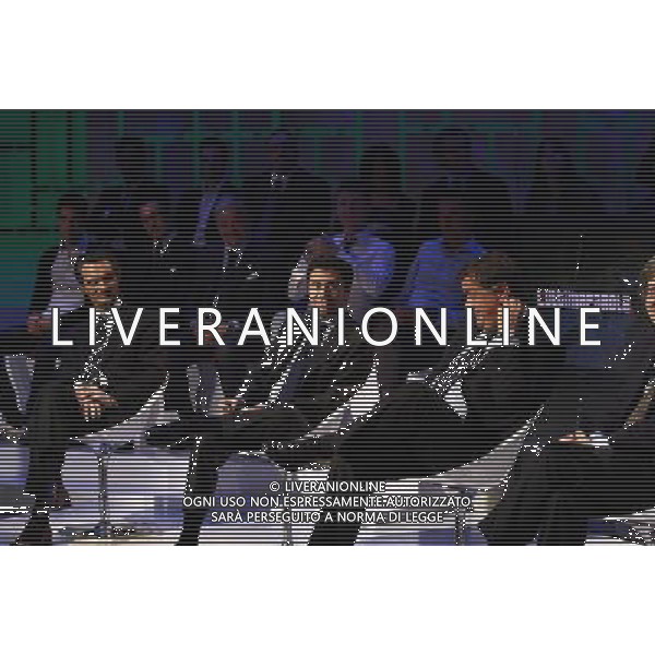 TRASMISSIONE TV: \' L\'ULTIMA PAROLA\' TITOLO DELLA PUNTATA: CHIAGNE E... In Lombardia, quattrocento sindaci consegnano la fascia tricolore perché non hanno soldi. In Sicilia si assumono altri dipendenti pubblici: per fare cosa? In Veneto i piccoli imprenditori si suicidano A Napoli c\'è chi fa l\'elogio dell\'ammuina. Nord e Sud si dividono sui soldi e sulle colpe della politica. nella foto: Attilio FONTANA - Italo BOCCHINO - Antonio PANZERI foto Antonio Sorano - Ag. Aldo Liverani sas