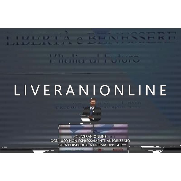 PARMA 10/4/2010 PER I 100 ANNI DI CONFINDUSTRIA, CONVEGNO: \'LIBERTA\' E BENESSERE. L\' ITALIA AL FUTURO\' NELLA FOTO SILVIO BERLUSCONI FOTO ROMANO/AG ALDO LIVERANI