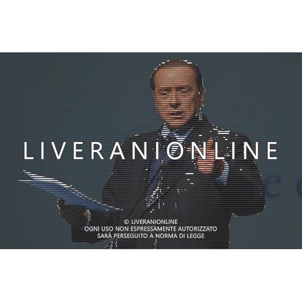 PARMA 10/4/2010 PER I 100 ANNI DI CONFINDUSTRIA, CONVEGNO: \'LIBERTA\' E BENESSERE. L\' ITALIA AL FUTURO\' NELLA FOTO SILVIO BERLUSCONI FOTO ROMANO/AG ALDO LIVERANI