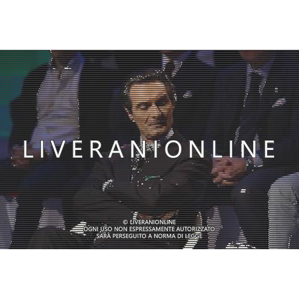 TRASMISSIONE TV: \' L\'ULTIMA PAROLA\' TITOLO DELLA PUNTATA: CHIAGNE E... In Lombardia, quattrocento sindaci consegnano la fascia tricolore perchŽ non hanno soldi. In Sicilia si assumono altri dipendenti pubblici: per fare cosa?. In Veneto i piccoli imprenditori si suicidano A Napoli c\' chi fa l\'elogio dell\'ammuina. Nord e Sud si dividono sui soldi e sulle colpe della politica. nella foto: Attilio FONTANA ( Lega Nord) foto Antonio Sorano - Ag. Aldo Liverani sas