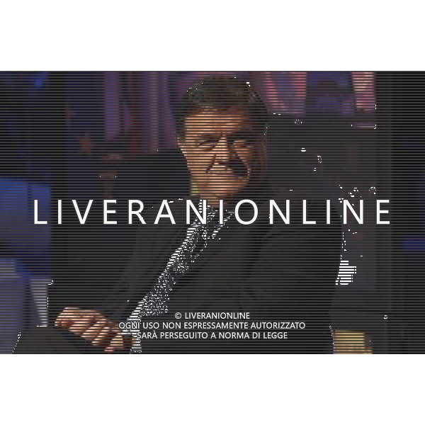 TRASMISSIONE TV: \' L\'ULTIMA PAROLA\' TITOLO DELLA PUNTATA: CHIAGNE E... In Lombardia, quattrocento sindaci consegnano la fascia tricolore perchŽ non hanno soldi. In Sicilia si assumono altri dipendenti pubblici: per fare cosa?. In Veneto i piccoli imprenditori si suicidano A Napoli c\' chi fa l\'elogio dell\'ammuina. Nord e Sud si dividono sui soldi e sulle colpe della politica. nella foto: Antonio PANZERI ( PD) foto Antonio Sorano - Ag. Aldo Liverani sas