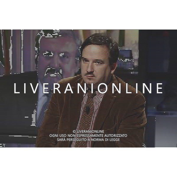 TRASMISSIONE TV: \' L\'ULTIMA PAROLA\' TITOLO DELLA PUNTATA: CHIAGNE E... In Lombardia, quattrocento sindaci consegnano la fascia tricolore perchŽ non hanno soldi. In Sicilia si assumono altri dipendenti pubblici: per fare cosa?. In Veneto i piccoli imprenditori si suicidano A Napoli c\' chi fa l\'elogio dell\'ammuina. Nord e Sud si dividono sui soldi e sulle colpe della politica. nella foto: Luca TELESE ( Il Fatto Quotidiano) foto Antonio Sorano - Ag. Aldo Liverani sas