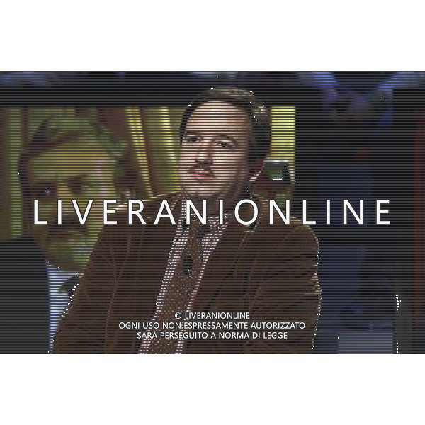 TRASMISSIONE TV: \' L\'ULTIMA PAROLA\' TITOLO DELLA PUNTATA: CHIAGNE E... In Lombardia, quattrocento sindaci consegnano la fascia tricolore perchŽ non hanno soldi. In Sicilia si assumono altri dipendenti pubblici: per fare cosa?. In Veneto i piccoli imprenditori si suicidano A Napoli c\' chi fa l\'elogio dell\'ammuina. Nord e Sud si dividono sui soldi e sulle colpe della politica. nella foto: Luca TELESE ( Il Fatto Quotidiano) foto Antonio Sorano - Ag. Aldo Liverani sas