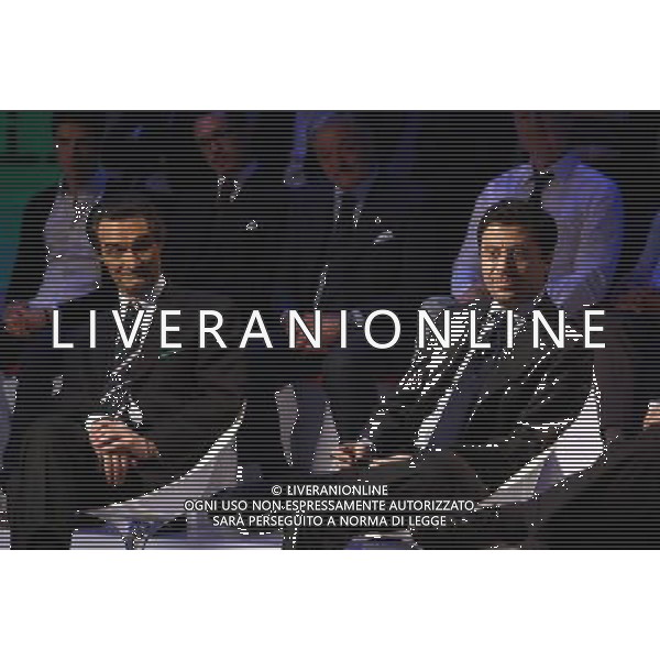 TRASMISSIONE TV: \' L\'ULTIMA PAROLA\' TITOLO DELLA PUNTATA: CHIAGNE E... In Lombardia, quattrocento sindaci consegnano la fascia tricolore perchŽ non hanno soldi. In Sicilia si assumono altri dipendenti pubblici: per fare cosa?. In Veneto i piccoli imprenditori si suicidano A Napoli c\' chi fa l\'elogio dell\'ammuina. Nord e Sud si dividono sui soldi e sulle colpe della politica. nella foto: Attilio FONTANA ( Lega Nord) - Italo BOCCHINO ( pdl) foto Antonio Sorano - Ag. Aldo Liverani sas