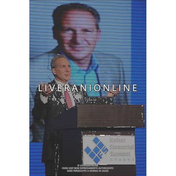 Peter Schiff, President of Euro Pacific Capital, delivers a speech during the First Annual Halter Financial Summit in Shanghai, China on Friday, April 9, 2010. The goal of the Halter Financial Summit \'China in a Changing World\' is to explore how China coped and thrived when the rest of the world struggled with the recent recession.(Photo By Thomas Yu/ColorChinaPhoto) - Ag. Aldo Liverani sas ITALY ONLY ITALY ONLY: SHANGHAI ( CINA) - 1mo VERTICE FINANZIARIO