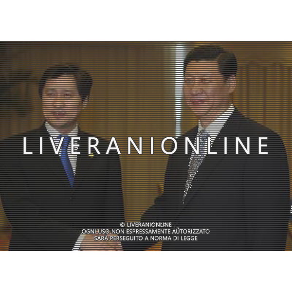 Chinese vice president Xi Jinping (R) shakes hands with Mongolian Prime Minister Sukhbaatar Batbold (L) during the Boao Forum for Asia (BFA) Annual Conference 2010 in Boao in south China\'s Hainan Province, Saturday, April 10, 2010. The BFA Annual Conference 2010 with the theme \'Green Recovery: Asia\'s Realistic Choice for Sustainable Growth\' officially opened in Hainan Saturday.(Photo By Ren Chenming/ColorChinaPhoto) - AG. ALDO LIVERANI SAS ITALY ONLY FORUM PER L\'ASIA CHE SI TIENE NELLA CITTA\' CINESE DI BOAO
