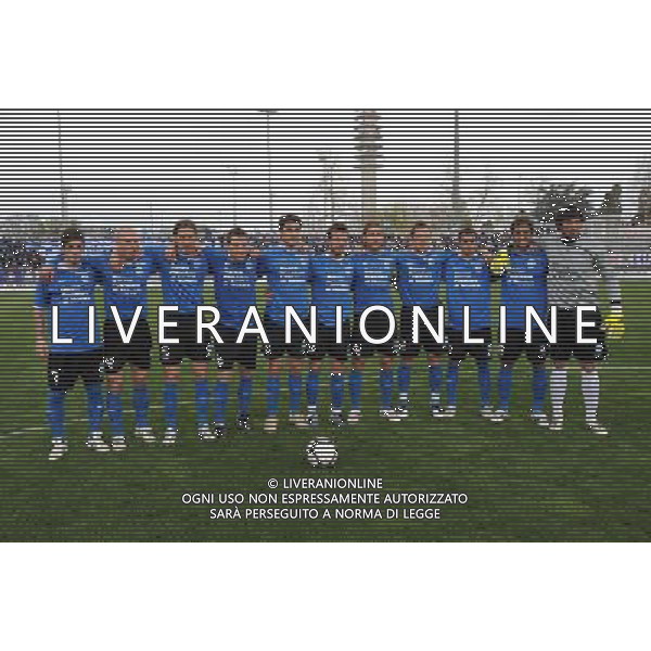 Campionato Lega PRO 1° Divisione Novara 11-04-2010 Novara - Foligno nella foto: una formazione del Novara, (da SX) Filippo Porcari, Andrea Lisuzzo, Matteo Centurioni, Davide Drascek, Nicola Ventola, Marco Rigoni, Raffaele Rubino, Mavillo Gheller, Giuseppe Gemiti, Juliano Vicentini e Alberto Fontana foto Garavaglia - ag. Aldo Liverani sas 