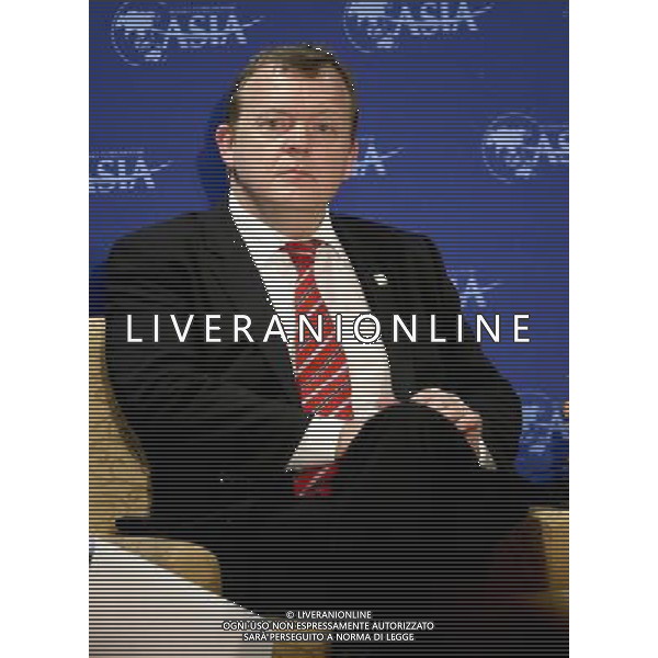 Denmark\'s prime minister Anders Rasmussen attends a discussion during the First Annual Halter Financial Summit in Shanghai, China on Saturday, April 10, 2010. The goal of the Halter Financial Summit \'China in a Changing World\' is to explore how China coped and thrived when the rest of the world struggled with the recent recession.(Photo By Lu Xin/ColorChinaPhoto) - Ag. Aldo Liverani sas ITALY ONLY FORUM PER L\'ASIA 2010 CHE SI TIENE NELLA CITTA\' CINESE DI BOAO