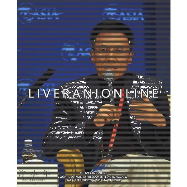 (100410) -- BOAO, April 10, 2010 () -- China Europe International Business School Professor Xu Xiaonian, speaks at the forum: \'Deregulation: Unleashing the Power of the Private Sector\' during the Boao Forum for Asia (BFA) Annual Conference 2010 in Boao, a scenic town in south China\'s Hainan Province, April 10, 2010. The forum \'Deregulation: Unleashing the Power of the Private Sector\' was held here on Saturday. (/Guo Cheng) (jl) ©Photosot/Agenzia Aldo Liverani Sas - ITALY ONLY: FORUM PER L\'ASIA 2010 CHE SI TIENE NELLA CITTA\' CINESE DI BOAO