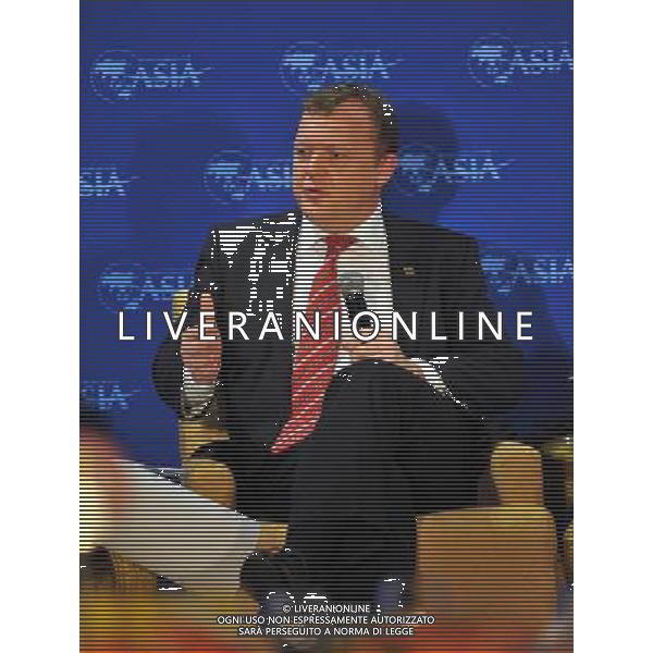 (100410) -- BOAO, April 10, 2010 () -- Danish Prime Minister Lars Lokke Rasmussen addresses the Luncheon Session: \'Trade Protectionism - A Real Threat to Recovery\' during Boao Forum for Asia (BFA) Annual Conference 2010 in Boao, a scenic town in south China\'s Hainan Province, April 10, 2010. Luncheon Session: \'Trade Protectionism - A Real Threat to Recovery\' was held here on Sunday. (/Guo Cheng) (jl) ©Photosot/Agenzia Aldo Liverani Sas - ITALY ONLY: FORUM PER L\'ASIA 2010 CHE SI TIENE NELLA CITTA\' CINESE DI BOAO