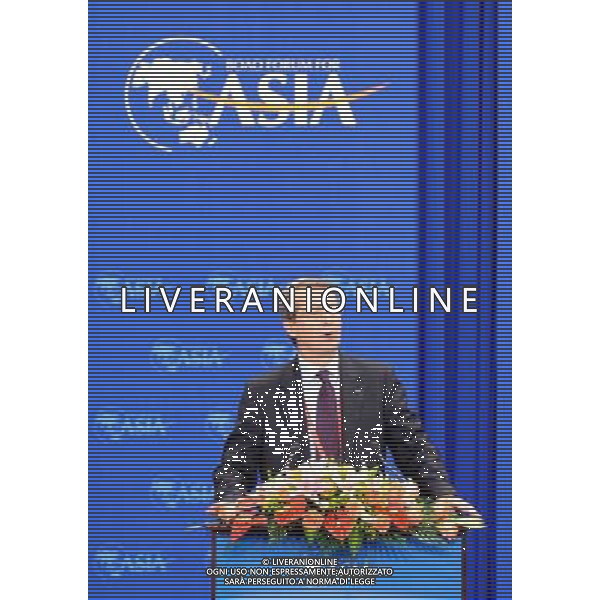 (100410) -- BOAO, April 10, 2010 () -- Par Ostberg, Volvo¡¯s senior vice president and CFO addresses the opening plenary of Boao Forum for Asia (BFA) Annual Conference 2010 in Boao, a scenic town in south China\'s Hainan Province, April 10, 2010. The BFA Annual Conference 2010 with the theme \'Green Recovery: Asia\'s Realistic Choice for Sustainable Growth\' officially opened here Saturday. (/Zhao Yingquan) (jl) ©Photosot/Agenzia Aldo Liverani Sas - ITALY ONLY: FORUM PER L\'ASIA 2010 CHE SI TIENE NELLA CITTA\' CINESE DI BOAO