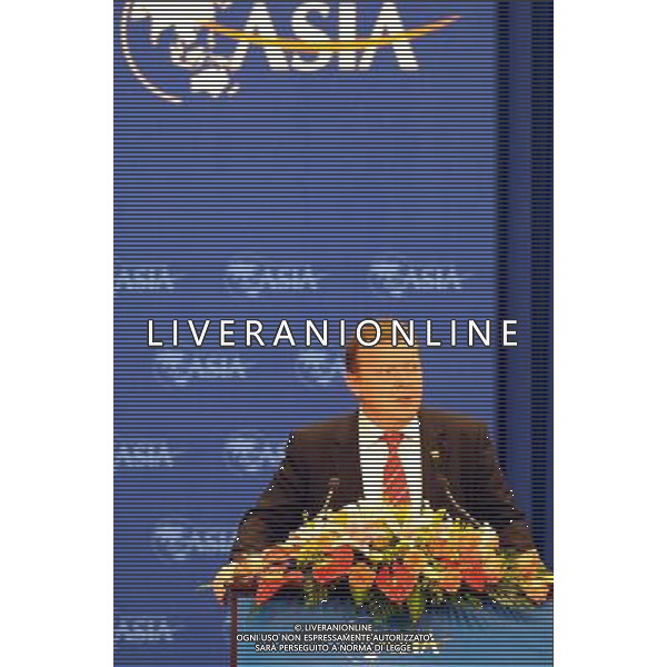 (100410) -- BOAO, April 10, 2010 () -- Danish Prime Minister Lars Lokke Rasmussen addresses the opening plenary of Boao Forum for Asia (BFA) Annual Conference 2010 in Boao, a scenic town in south China\'s Hainan Province, April 10, 2010. The BFA Annual Conference 2010 with the theme \'Green Recovery: Asia\'s Realistic Choice for Sustainable Growth\' officially opened here Saturday. (/Zhao Yingquan) (jl) ©Photosot/Agenzia Aldo Liverani Sas - ITALY ONLY: FORUM PER L\'ASIA 2010 CHE SI TIENE NELLA CITTA\' CINESE DI BOAO