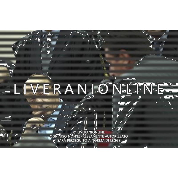 NAPOLI 20 APRILE 2010 PALAZZO DI GIUSTIZIA PROCESSO CALCIOPOLI NELLA FOTO : LUCIANO MOGGI SEGUE LA DEPOSIZIONE DI MASSIMO DE SANTIS FOTO MOSCA AG.ALDO LIVERANI