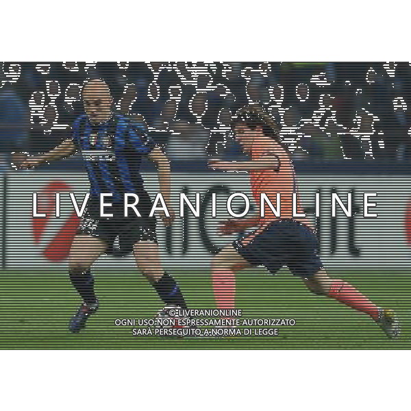 Champions League 2009/2010 Semifinale Andata Milano - 20.04.2010 Inter-Barcellona Nella Foto:ESTEBAN CAMBIASSO-MESSI LIONEL /Ph.Vitez-Ag. Aldo Liverani