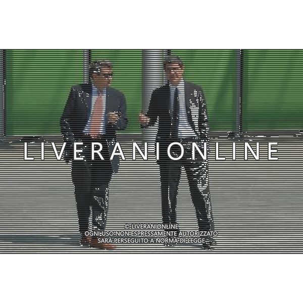 MILANO 20/4/2010 SOLE 24 ORE VIA MONTEROSA, 91 FORUM BANCA \' IMPRESA. DIBATITO SUL RILANCIO INDUSTRIALE E FINANZIARIO: I PROTAGONISTI A CONFRONTO NELLA FOTO GIANNI RIOTTA DIRETTORE \'IL SOLE 24 ORE\' FOTO ROMANO/AG ALDO LIVERANI