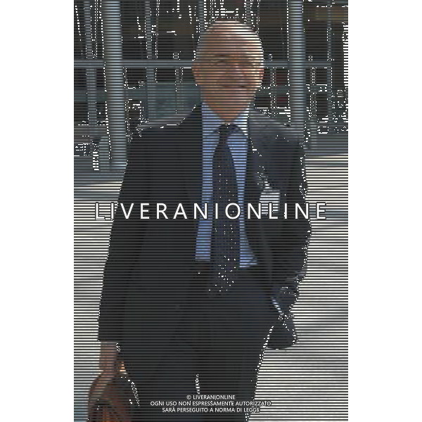 MILANO 20/4/2010 SOLE 24 ORE VIA MONTEROSA, 91 FORUM BANCA \' IMPRESA. DIBATITO SUL RILANCIO INDUSTRIALE E FINANZIARIO: I PROTAGONISTI A CONFRONTO NELLA FOTO ANTONIO VIGNI DIRETTORE GENERALE BANCA MONTE PASCHI DI SIENA FOTO ROMANO/AG ALDO LIVERANI