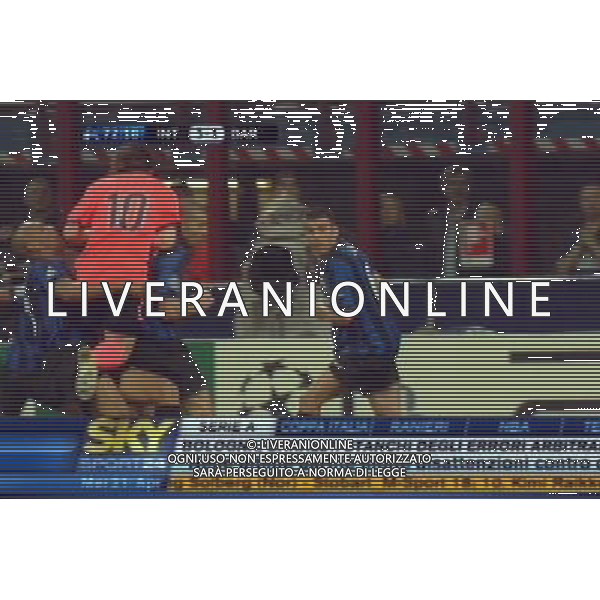 INFORTUNIO DI MAICON IN UNO SCONTRO CON MESSI (PERDITA DUE DENTI) NELLA SEMIFINALE DI ANDATA TRA INTER - BARCELLONA PH.ALDO LIVERANI SAS OBBLIGATORIO CITARE LA FONTE TELEVISIVA SKY SPORT 24