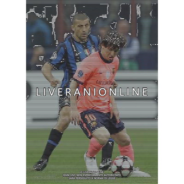 Milano 20-04-2010 Champions League 2009/2010 inter-barcellona 3:1 nella foto lionel messi e walter samuel ph marco luzzani/ag aldo liverani s.a.s.