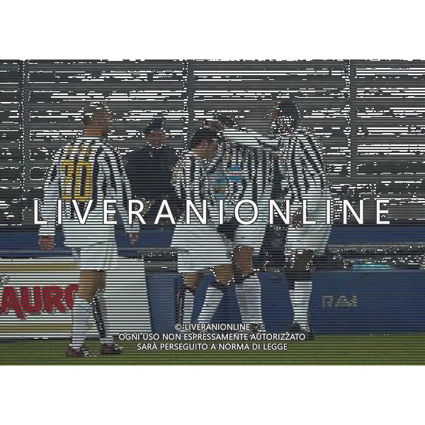 torino 21/1/204 juventus-perugia tim cup nella foto fabrizio miccoli abbraciato dai compagni dopo il gol foto liverani/ag aldo liverani