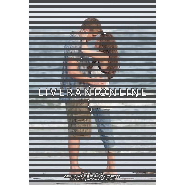 FILM THE LAST SONG 2010 NELLA FOTO Liam Hemsworth, Miley Cyrus AG ALDO LIVERANI