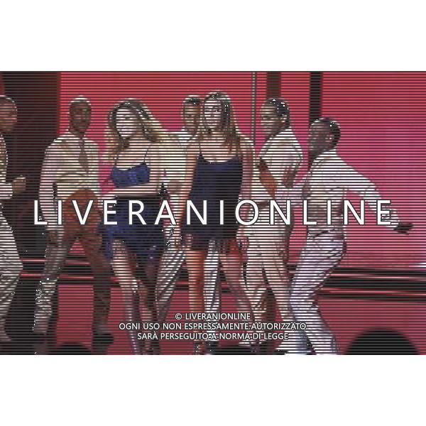 \' CHIAMBRETTI NIGHT\' nella foto: BELEN RODRIGUEZ CON LA SORELLA CECILIA © Antonio Sorano - Ag. Aldo Liverani sas