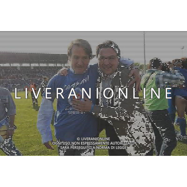Campionato Lega PRO 1° Divisione Novara 25-04-2010 Novara - Cremonese nella foto: esultanza finale per la serie B, l\'allenatore Tesser e l\'amministratore delegato De salvo festeggiano foto Garavaglia - ag. Aldo Liverani sas