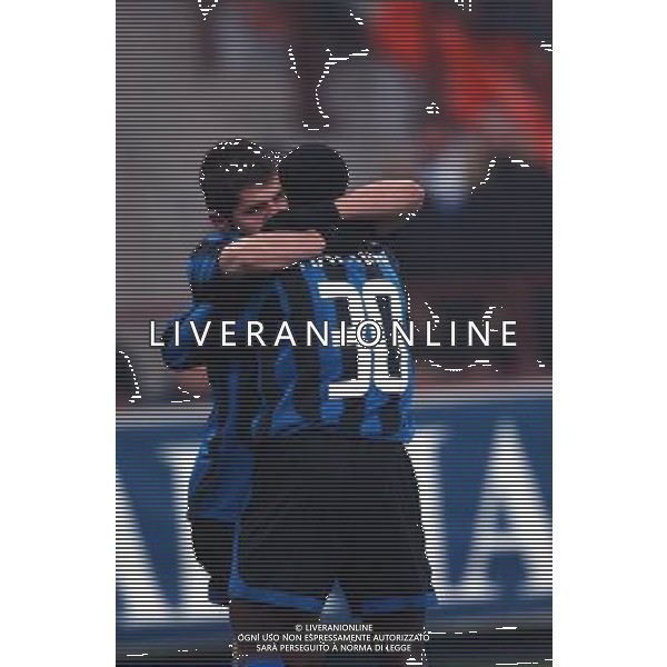 MILANO 21/1/2004 INTER-UDINESE COPPA ITALIA TIM CUP 2003/04 NELLA FOTO BENOZOGLU EMRE E OBAFEMI MARTINS* FOTO DANILO RECALCATI/AG ALDO LIVERANI 