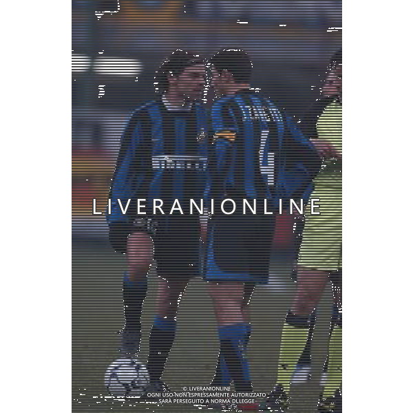 MILANO 21/1/2004 INTER-UDINESE COPPA ITALIA TIM CUP 2003/04 NELLA FOTO FRANCISCO FARINOS E JAVIER ZANETTI* FOTO DANILO RECALCATI/AG ALDO LIVERANI 