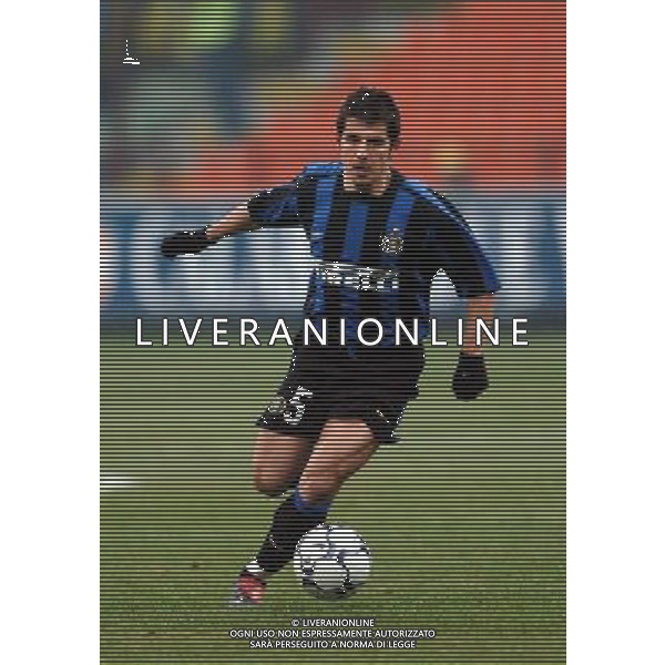 Milano 22/01/2004 coppa italia TIM CUP 2003/04 inter-udinese 3:1 nella foto emre belozoglu ph marco luzzani/ag aldo liverani s.a.s.