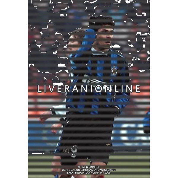Milano 22/01/2004 coppa italia TIM CUP 2003/04 inter-udinese 3:1 nella foto Cruz esulta ph marco luzzani/ag aldo liverani s.a.s.