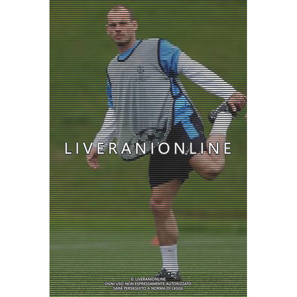APPIANO GENTILE (CO) 27/4/2010 ALLENAMENTO DELL\' INTER PRIMA DELLA PARTENZA PER INCONTRARE IL BARCELLONA IN CHAMPIONS LEAGUE NELLA FOTO WESLEY SNEIJDER ©ROMANO/AGENZIA ALDO LIVERANI SAS