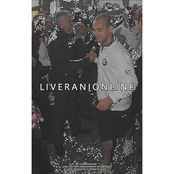 MALPENSA (VA) 27/4/2010 PARTENZA DELLA SQUADRA DELL\' INTER PER BARCELLONA NELLA FOTO WESLEY SNEIJDER FOTO ROMANO/AG ALDO LIVERANI