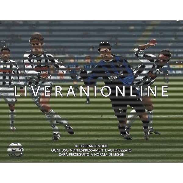 Milano 22/01/2004 coppa italia TIM CUP 2003/04 inter-udinese 3:1 nella foto fallo rigore di bertotto su cruz ph marco luzzani/ag aldo liverani s.a.s.