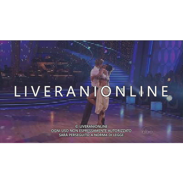 programma tv: \' Dancing with the Stars 2010 - Season 10 - Week 5. ( Ballando con le stelle - versione inglese) Pictured: Nicole Scherzinger and Derek Hough © PLANET PHOTOS - Ag. Aldo Liverani sas ITALY ONLY 