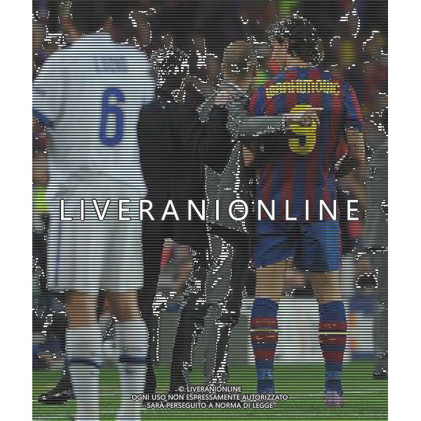 Champions League 2009/2010 Semifinale Ritorno Barcellona - 28.04.2010 Barcellona-Inter Nella Foto:JOSE\' MOURINHO DICE QUALCOSA A JOSEP GUARDIOLA E ZLATAN IBRAHIMOVIC DOPO L\'ESPULSIONE DI THIAGO MOTTA /Ph.Vitez-Ag. Aldo Liverani