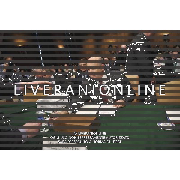 (100427) -- WASHINGTON, April 27, 2010 () -- Lloyd Blankfein, Chairman and Chief Executive Officer of the Goldman Sachs Group Inc., attends the investigations hearing on Wall Street and the Financial Crisis: The Role of Investment Banks, at US Senate Permanent Subcommittee of the Homeland Security and Government Affairs, in Washington D.C., the United States, April 27, 2010. (/Zhang Jun) (zw) ©Photoshot/Agenzia Aldo Liverani Sas - ITALY ONLY - Audizione di Lloyd Blankfein Presidente e Amministratore esecutivo della Goldman Sachs nell\'inchiesta su Wall Street e crisi finanziaria
