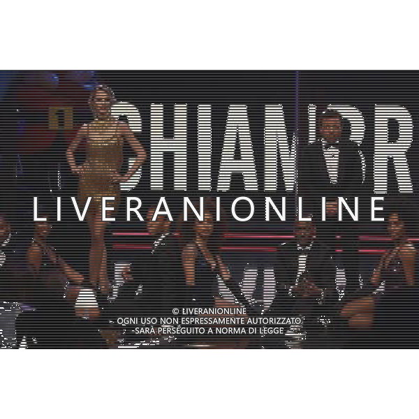 \' CHIAMBRETTI NIGHT\' nella foto: Piero Chiambretti con il cast - ballerini e Nora Mogalle © Antonio Sorano - Ag. Aldo Liverani sas