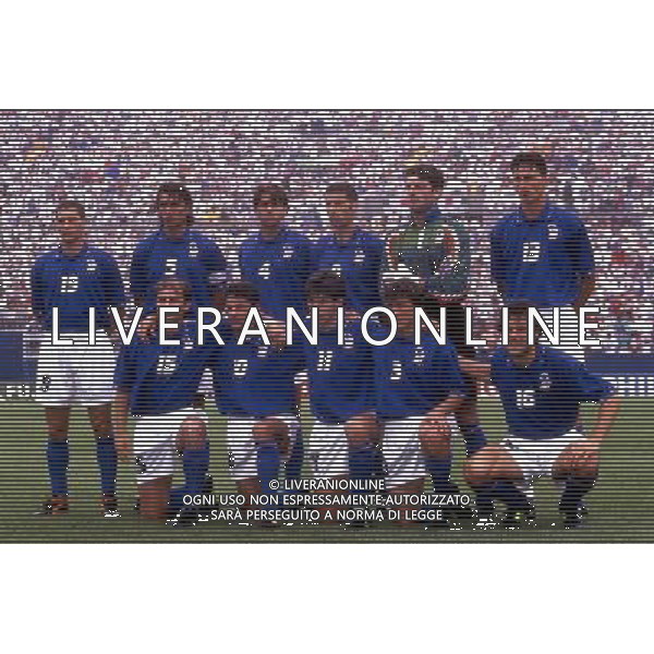 FORMAZIONI ITALIA CALCIO MONDIALE USA 1994 NELLA FOTO MASSARO MALDINI COSTACURTA TASSOTTI PAGLIUCA DINO BAGGIO CONTE ROBERTO BAGGIO ALBERTINI BENARRIVO DONADONI PH.ARCHIVIO ALDO LIVERANI SAS