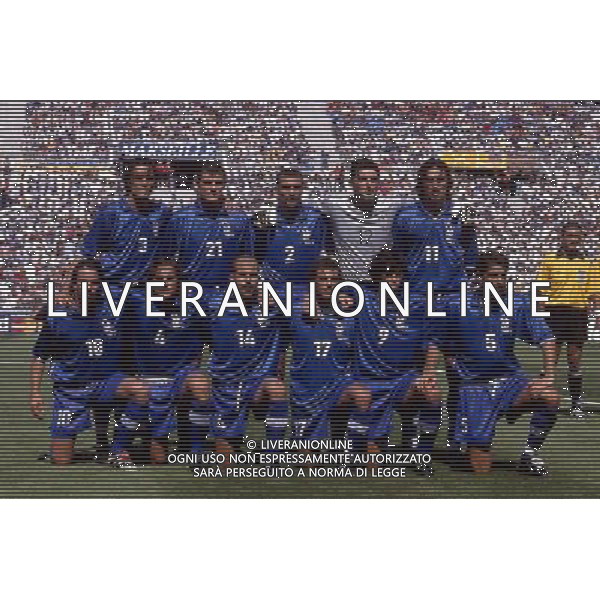 FORMAZIONI ITALIA CALCIO MONDIALE FRANCIA 1998 NELLA FOTO MALDINI VIERI BERGOMI PAGLIUCA DINO BAGGIO DEL PIERO CANNAVARO DI BIAGIO MORIERO ALBERTINI COSTACURTA PH.ARCHIVIO ALDO LIVERANI SAS