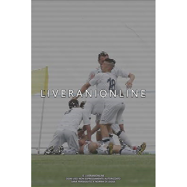 Lega Pro 1ç Divisione Girone B PORTOGRUARO - COSENZA NELLA FOTO L\'ESULTANZA DEL COSENZA DOPO IL GOL DI LA CANNA PH.GARBUIO/ALDO LIVERANI