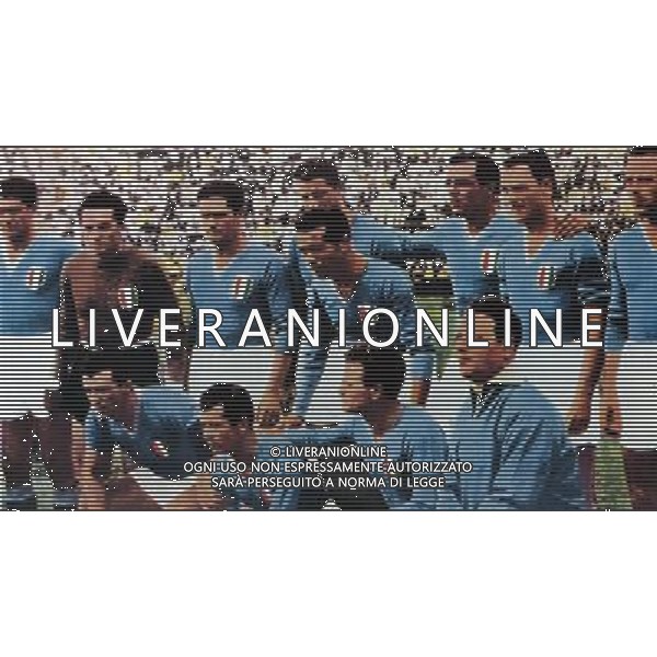 san paolo napoli 25/6/1950 italia-svezia 2-3 NELLA FOTO LA FORMAZIONE DELLA NAZIONALE ITALIANA DI CALCIO 1950 AG ALDO LIVERANI